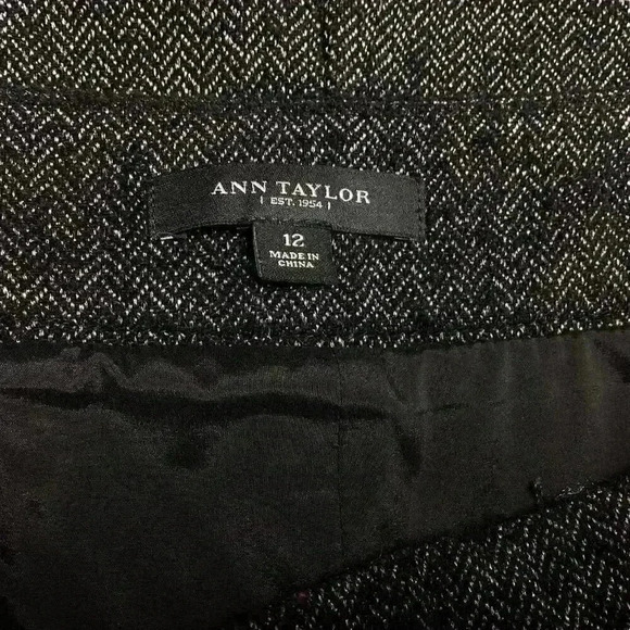 Ann Taylor Straight Skirt Women 12 Black Wool Blend Pleat Lined Knee Length Slit - Picture 6 of 7